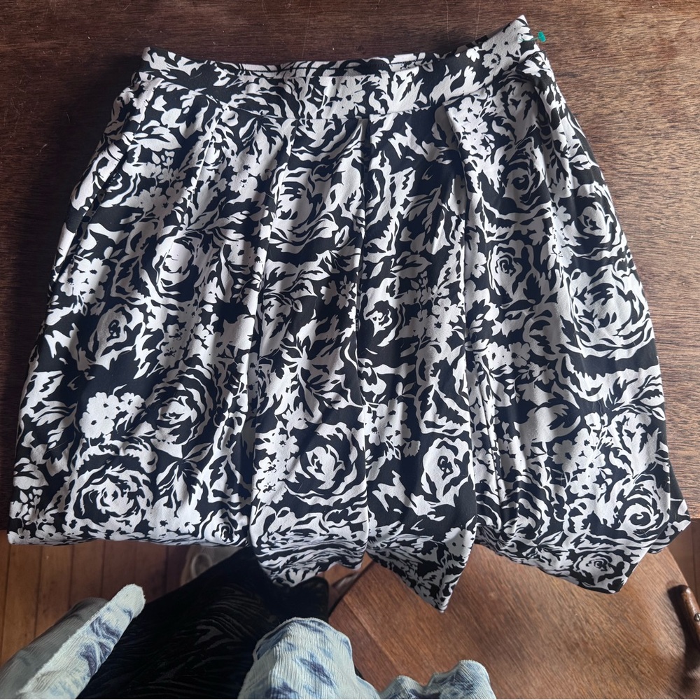Adrienne Vittadini Black and White Floral Mini Skirt